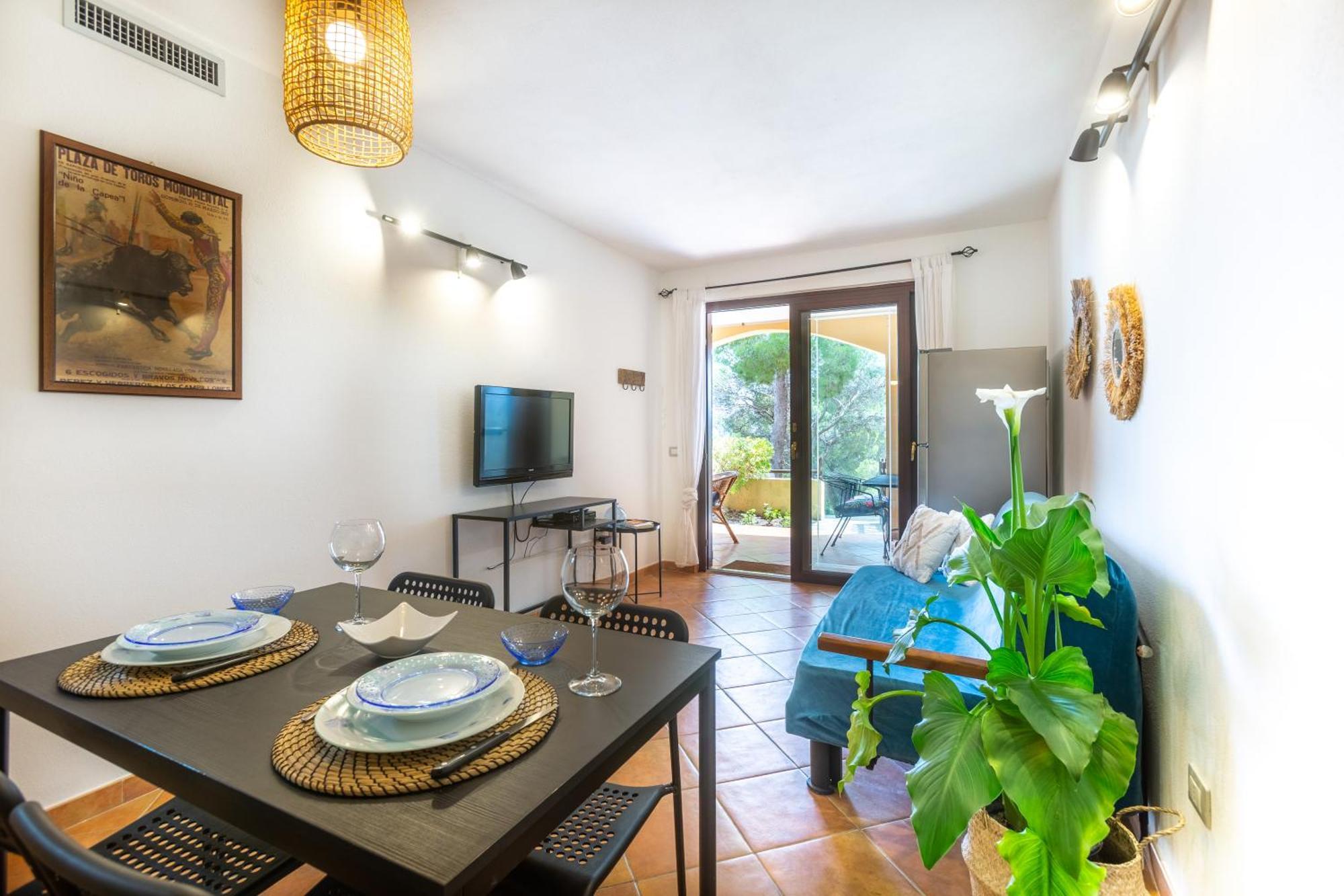 Aetos Home With Shared Swimming Pool - Porto Pino Hill エクステリア 写真