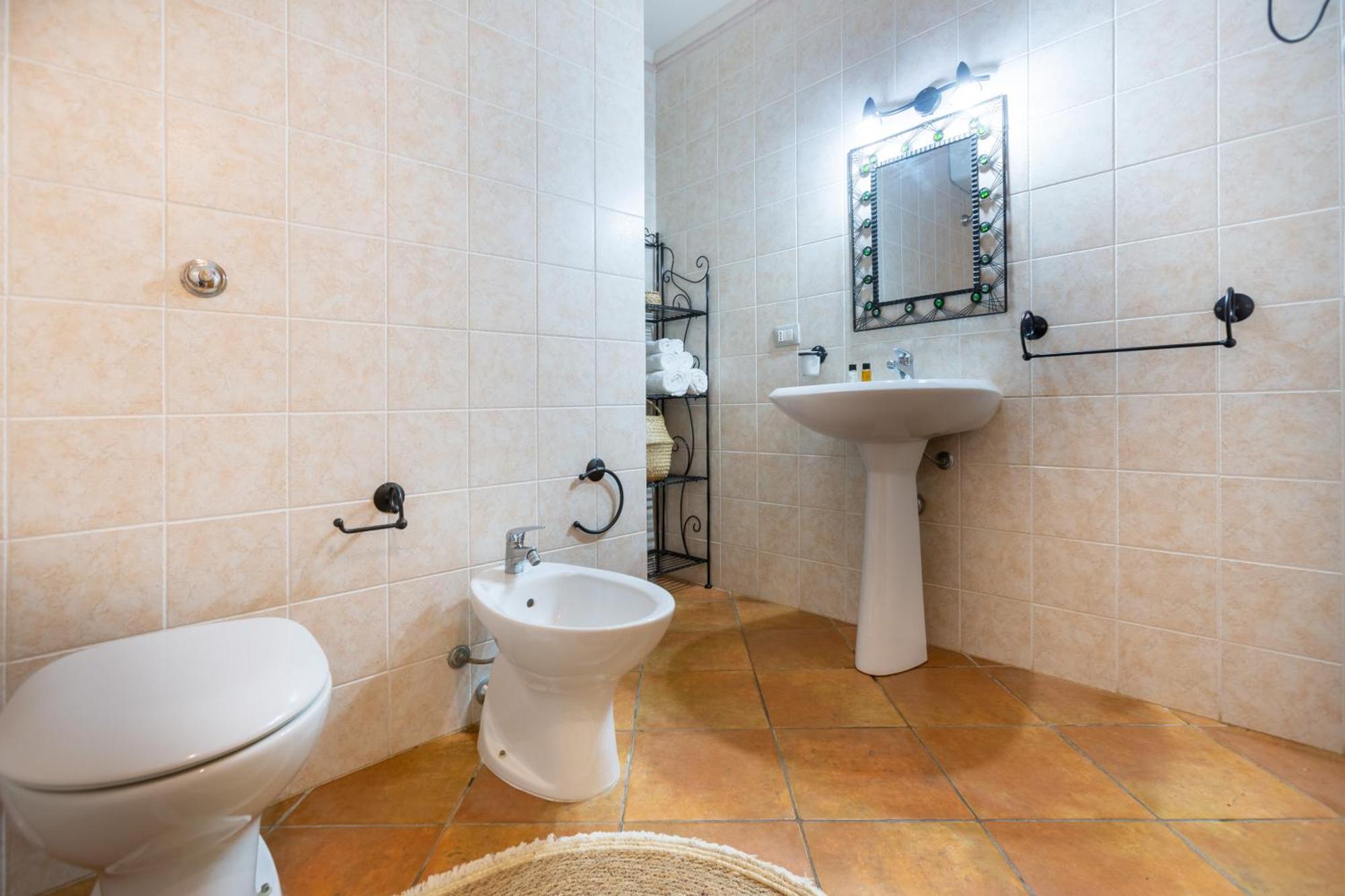 Aetos Home With Shared Swimming Pool - Porto Pino Hill エクステリア 写真